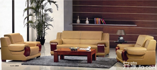 客厅装修买布沙发好还是皮沙发好  真皮沙发的护理方法