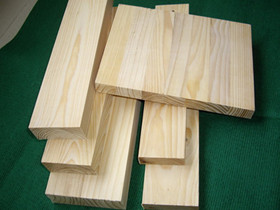 橡胶木的优缺点   橡胶木鉴别方法