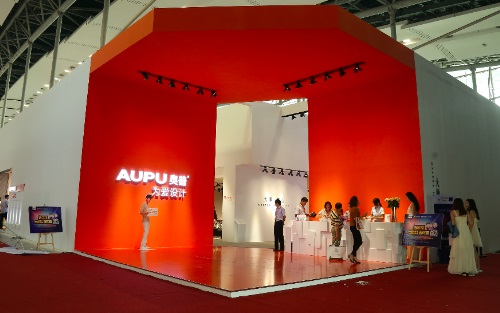 AUPU奥普亮相广州建博会 正式发布“空气管家”概念