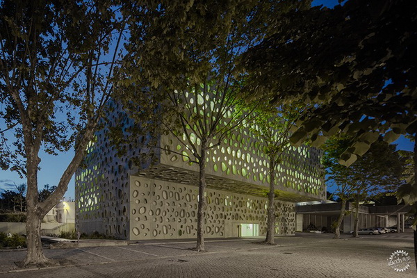 葡萄牙薄荷绿大学科研大楼设计 architect cláudio vilarinho (4)_调整大小