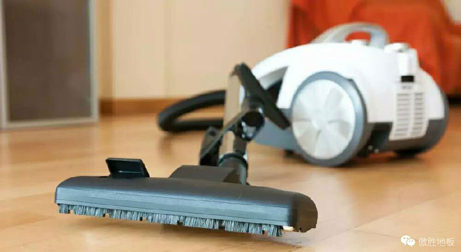 居家清理地板缝隙灰尘五种方法_自媒体_装修