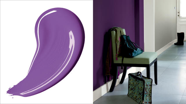 色调浓郁的紫色可彰显自信魅力，尽管它通常用作点缀色而不是主色。