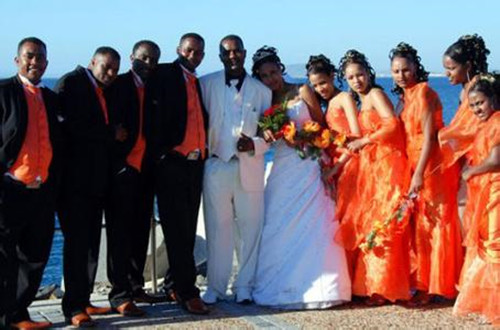 非洲新娘的出嫁方式 非洲新娘穿婚纱吗_婚嫁习