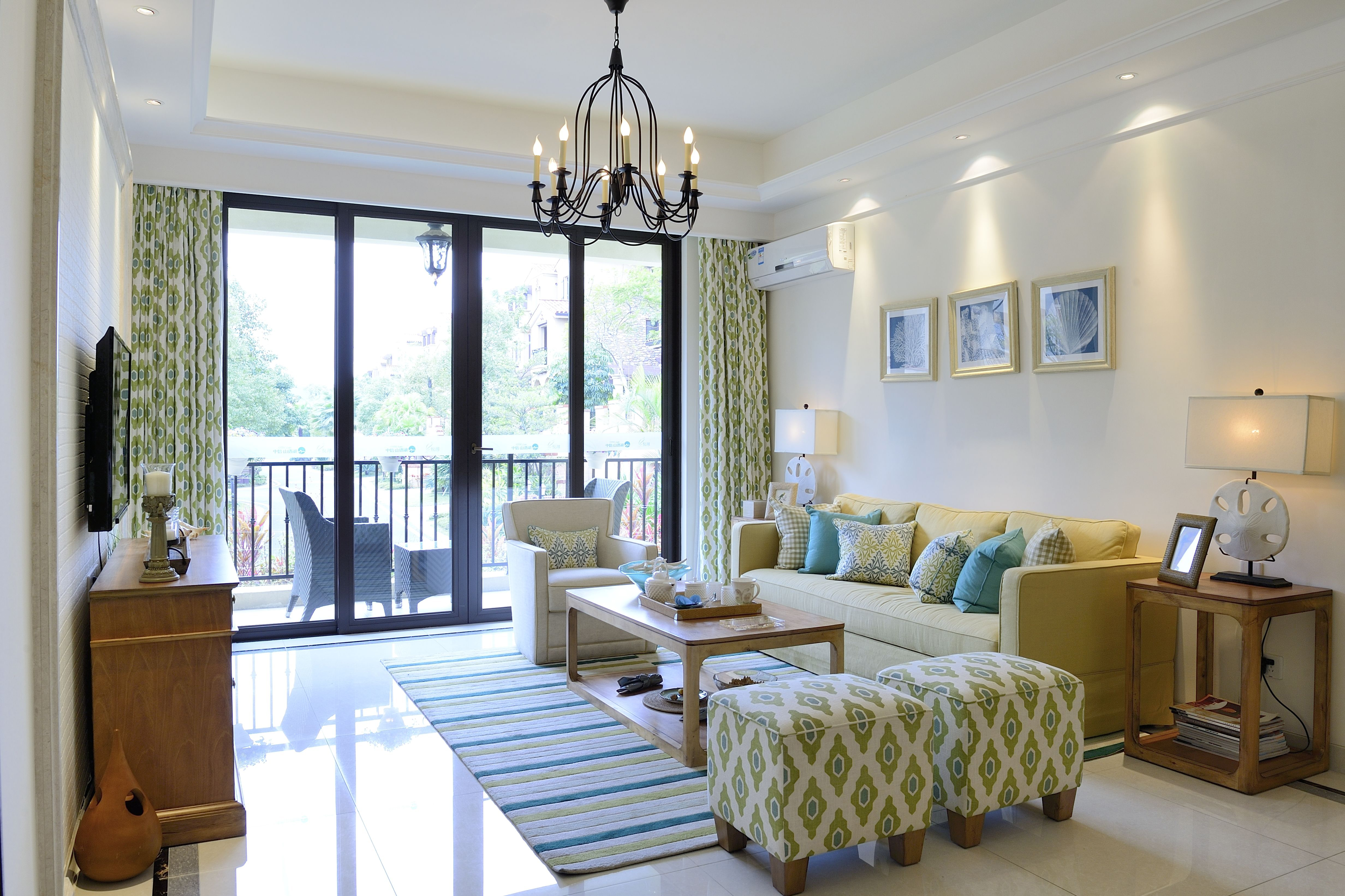 10-15万装修,120平米装修,三居室装修,美式风格,沙发,沙发背景墙,米色,绿色,窗帘