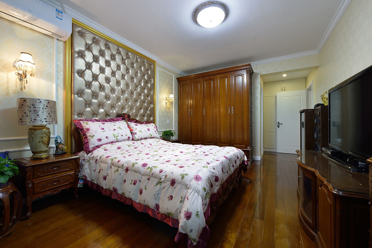 110平米装修,二居室装修,15-20万装修,卧室,欧式风格,床头软包