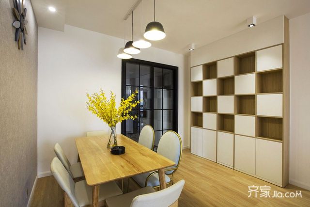北欧二居室设计餐厅布置图3/9