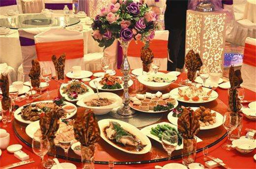 上海婚宴菜单推荐上海婚宴多少钱一桌