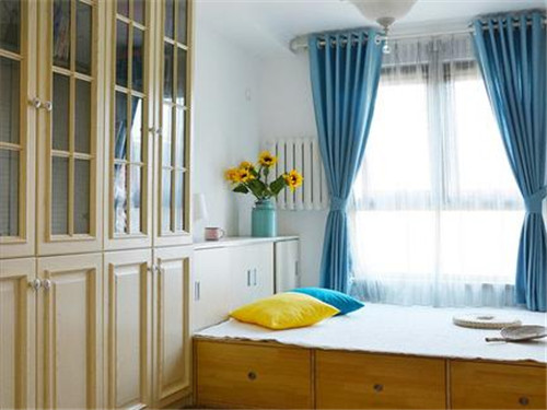 卧室窗帘的最佳颜色 房间窗帘色彩如何搭配