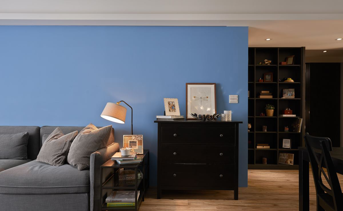 100平米装修,三居室装修,15-20万装修,现代简约风格,客厅,蓝色