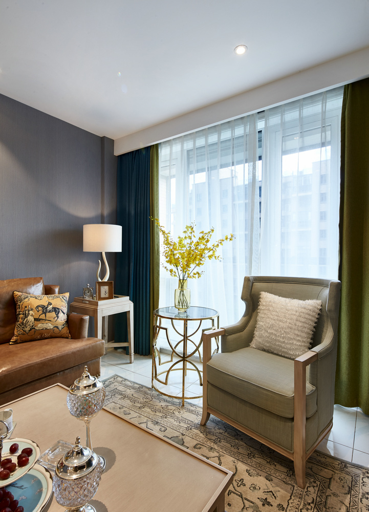 三居室装修,15-20万装修,110平米装修,客厅,沙发,窗帘,蓝色,绿色,美式风格