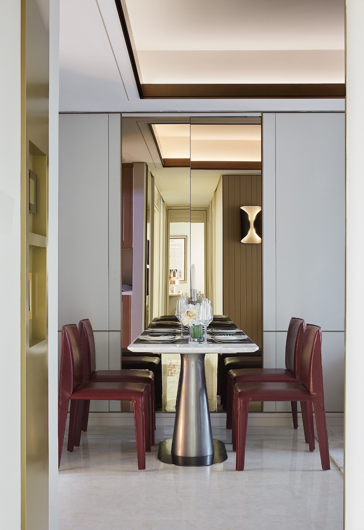二居室装修,80平米装修,15-20万装修,现代简约风格,餐厅背景墙,餐桌