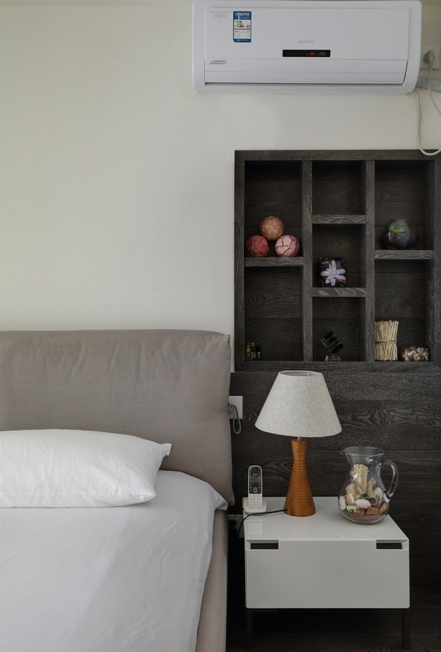 55㎡Loft公寓装修床头一角13/13