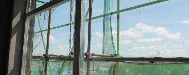 玻璃怎么安装在窗框