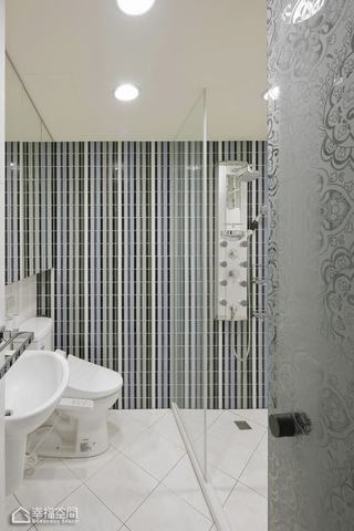 新古典风格时尚整体卫浴旧房改造家装图