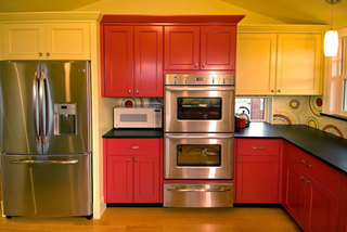 宜家风格温馨红色厨房橱柜订做