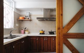 地中海风格简洁红色厨房橱柜图片