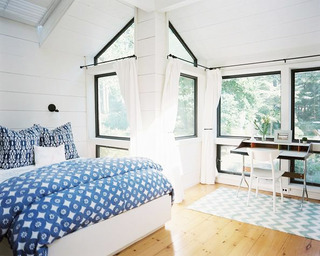 现代简约风格实用卧室飘窗装修效果图
