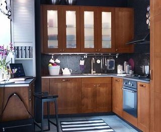 宜家风格简洁原木色厨房橱柜图片