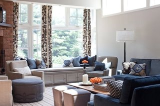 美式风格大气灰色客厅飘窗设计