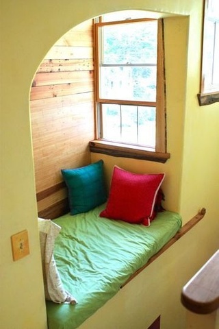 美式风格温馨绿色飘窗抱枕效果图