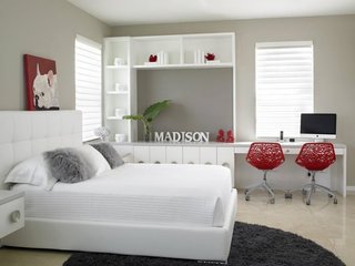 美式风格温馨白色卧室飘窗装修图片