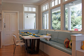 美式风格简洁客厅飘窗抱枕效果图