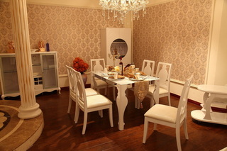 欧式风格唯美白色餐厅家具图片