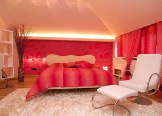 浪漫红色卧室床效果图