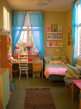 可爱蓝色儿童房家具效果图