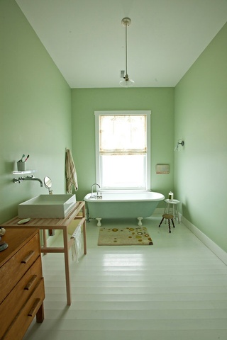 田园风格浪漫卫生间浴缸图片