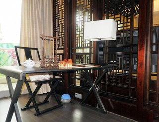 中式风格大气书房书桌图片