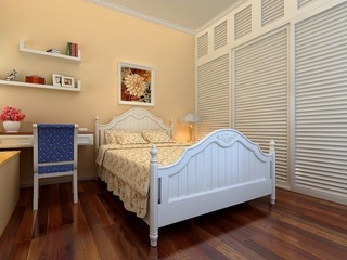简洁白色卧室床图片