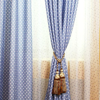可爱蓝色窗帘图片