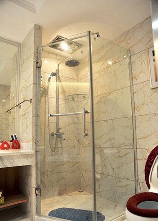 现代简约风格卫生间淋浴房定制