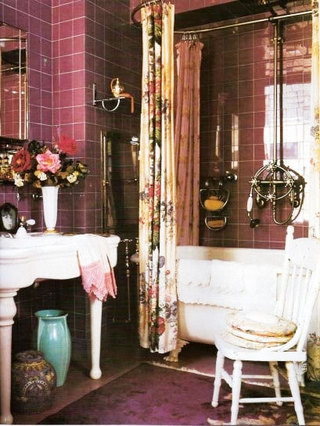 浪漫紫色卫生间瓷砖效果图
