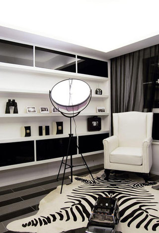 简约风格三居室时尚黑白130平米工作区设计