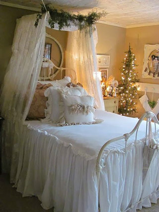 优雅白色圣诞卧室效果图