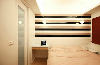 现代简约风格二居室小清新黑白10-15万100平米装修效果图