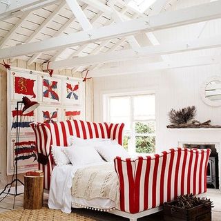 美式红白条纹卧室效果图