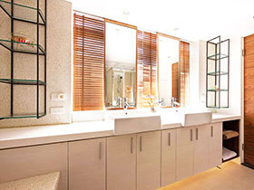 13张狭长浴室柜设计图 打造大气卫生间