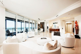 现代客厅创意半圆形组合沙发设计效果图