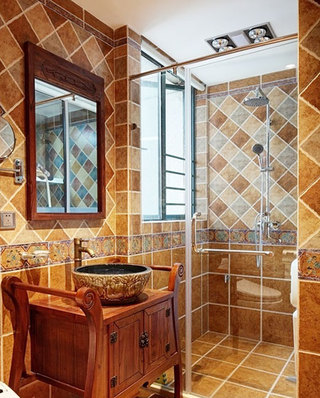 木色美式卫浴间设计