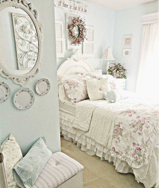 淡蓝色怀旧风格卧室