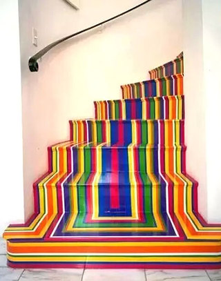 创意木质彩绘楼梯设计