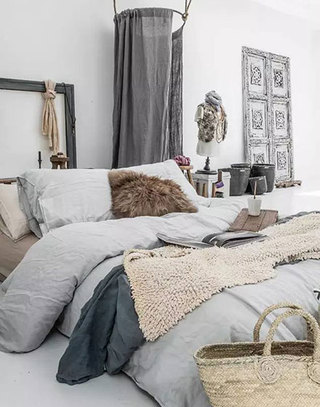 北欧风素色温馨卧室设计