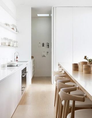 白色简约纯净厨房设计
