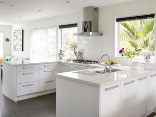 北欧风开放式厨房 L型白色橱柜效果图