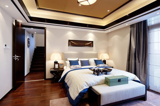 254平新中式别墅卧室床尾凳图片