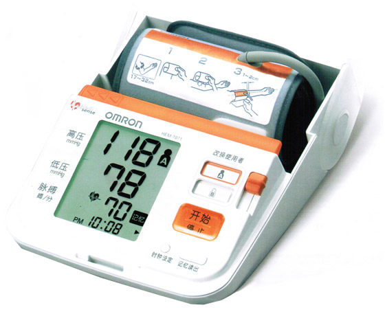 欧姆龙电子血压计使用方法