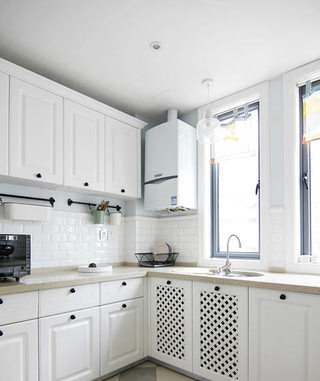 130平米美式风格白色厨房装修设计效果图